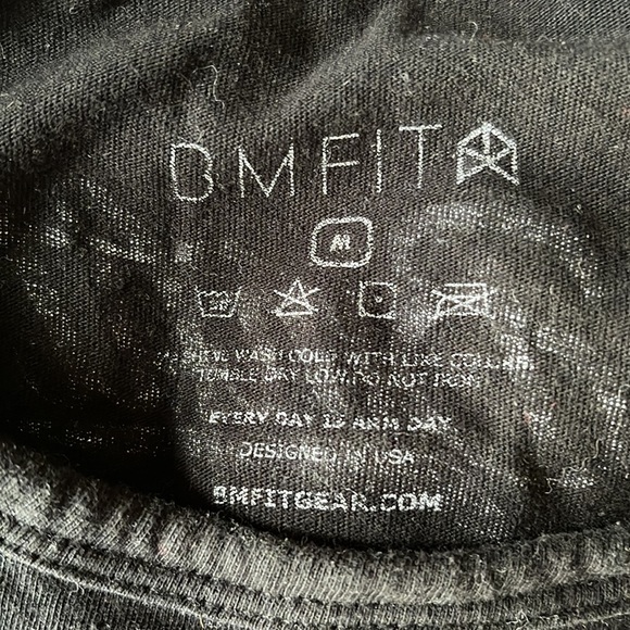 Work Out T-Shirt - Picture 2 of 3